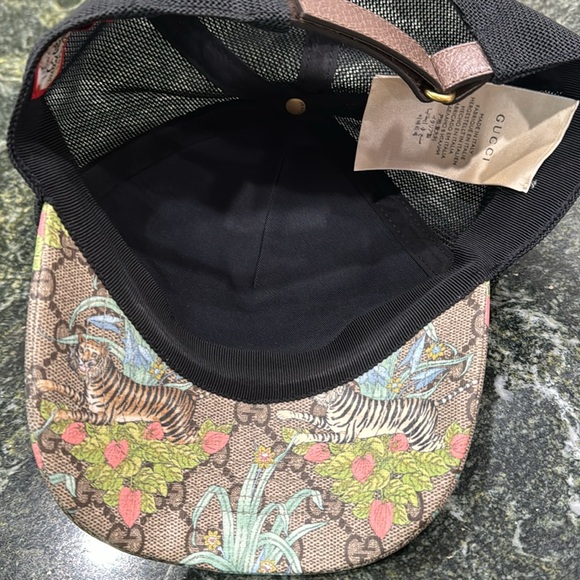 Limited Edition Gucci Tiger Ball Cap worn 2 times - Picture 5 of 10